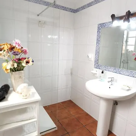 Apartamentoscasajulia Hébergement de vacances La Santa