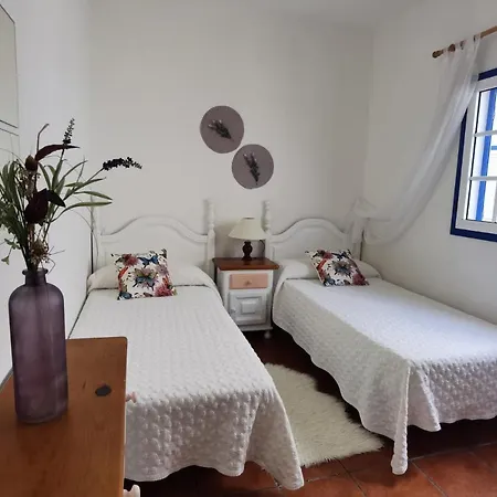 Apartamentoscasajulia La Santa